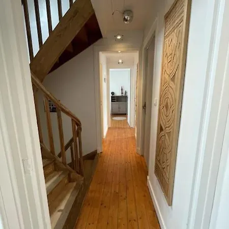 Сasa de vacaciones Centre Maison Pour 9 Personnes *
